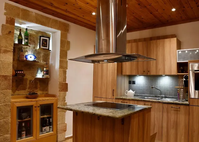 The Three Story Old Town House Casa de Férias Rhodes City