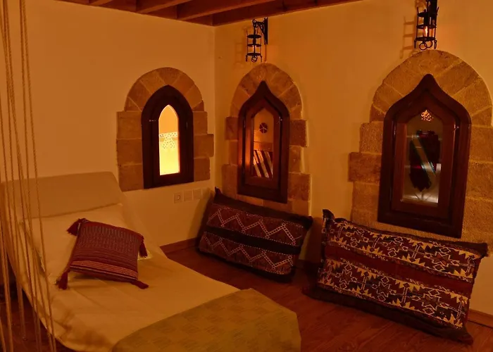 Casa de Férias The Three Story Old Town House